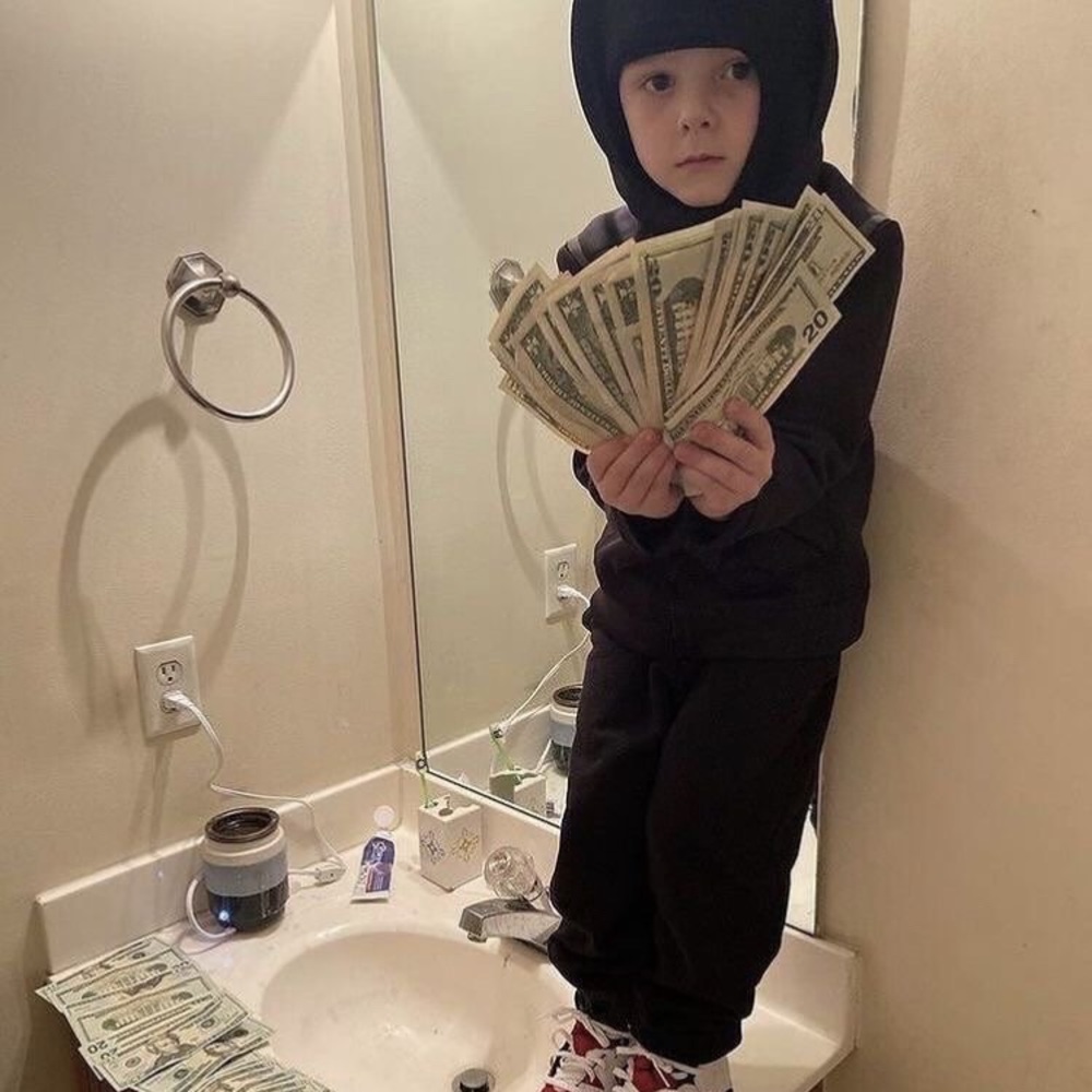 Meet your Posher, Lydia